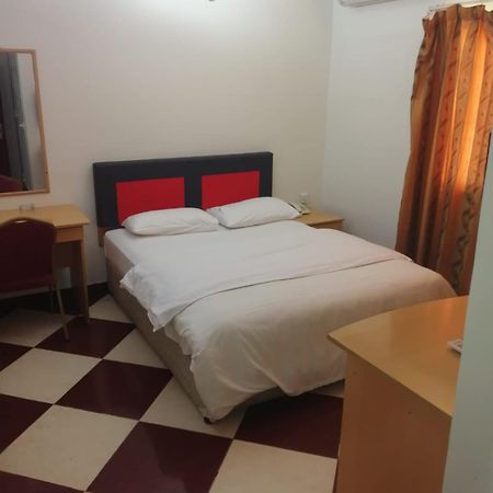 Sun City Hotel Masqat Buitenkant foto